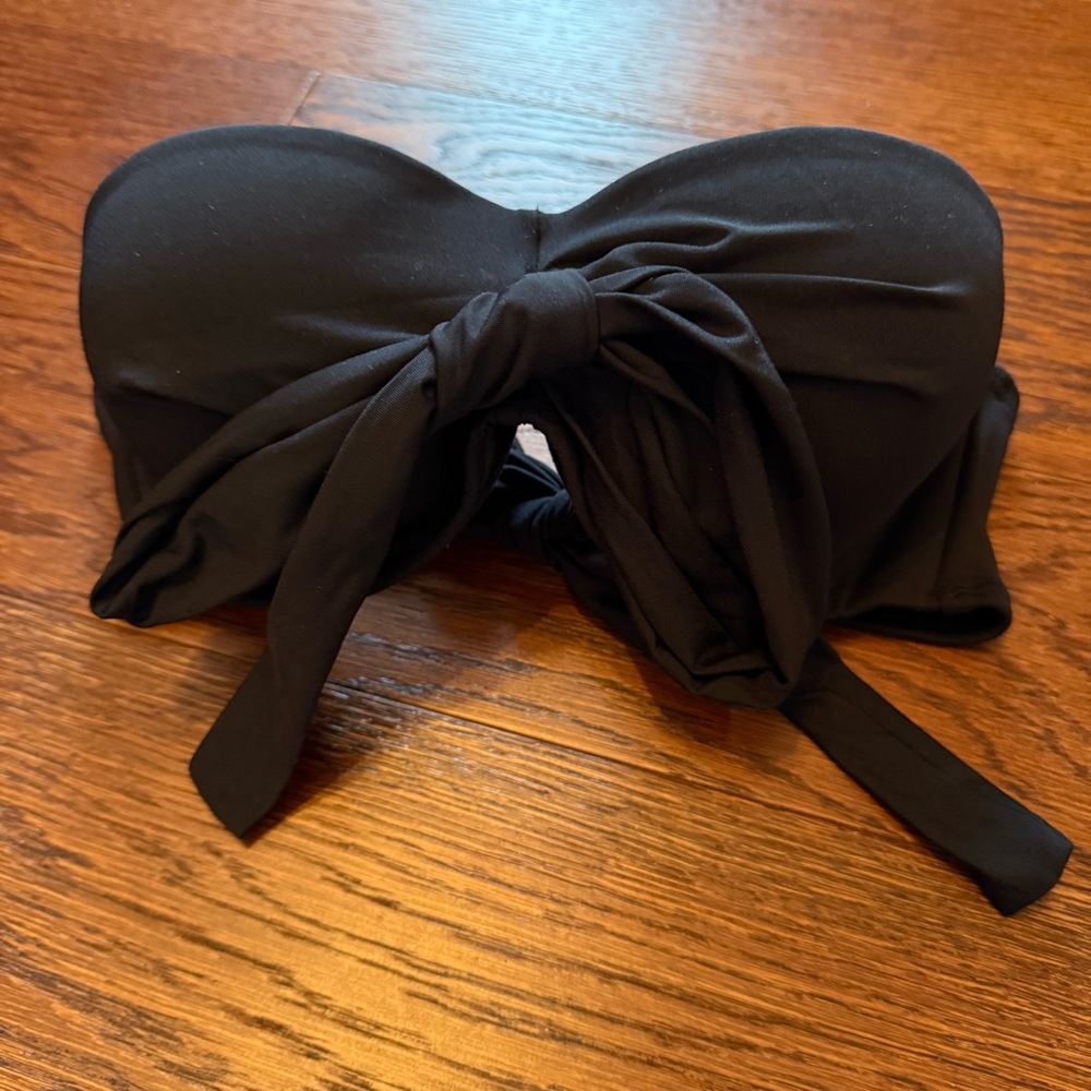Black Swim Top
(Can be tied in multiple ways) - Picture 2 of 4